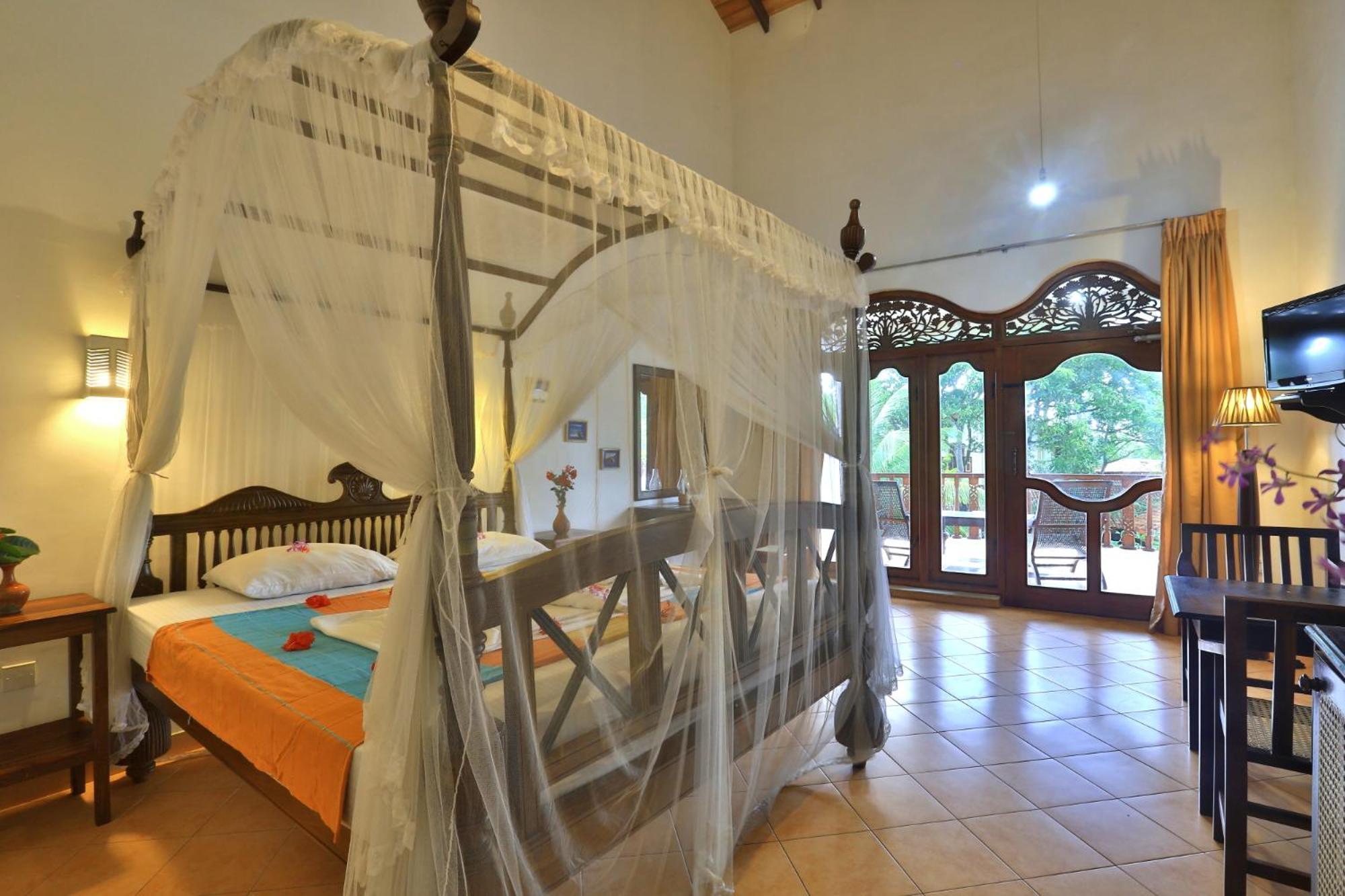 Sandali Walauwa Bentota Bagian luar foto